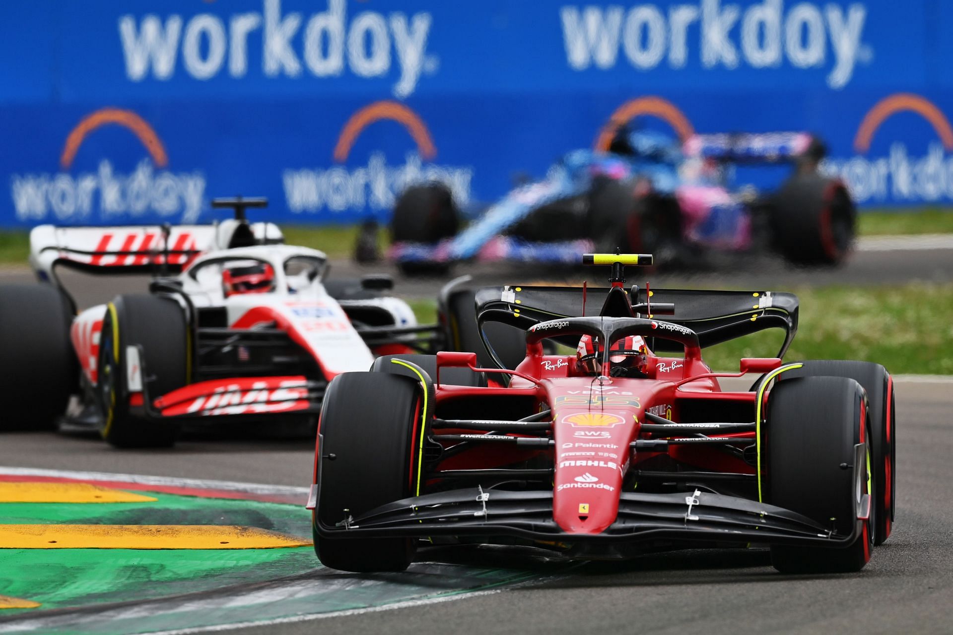 Ferrari&#039;s Carlos Sainz (foreground) in action during the 2022 F1 Imola GP Sprint (Photo by Dan Mullan/Getty Images)