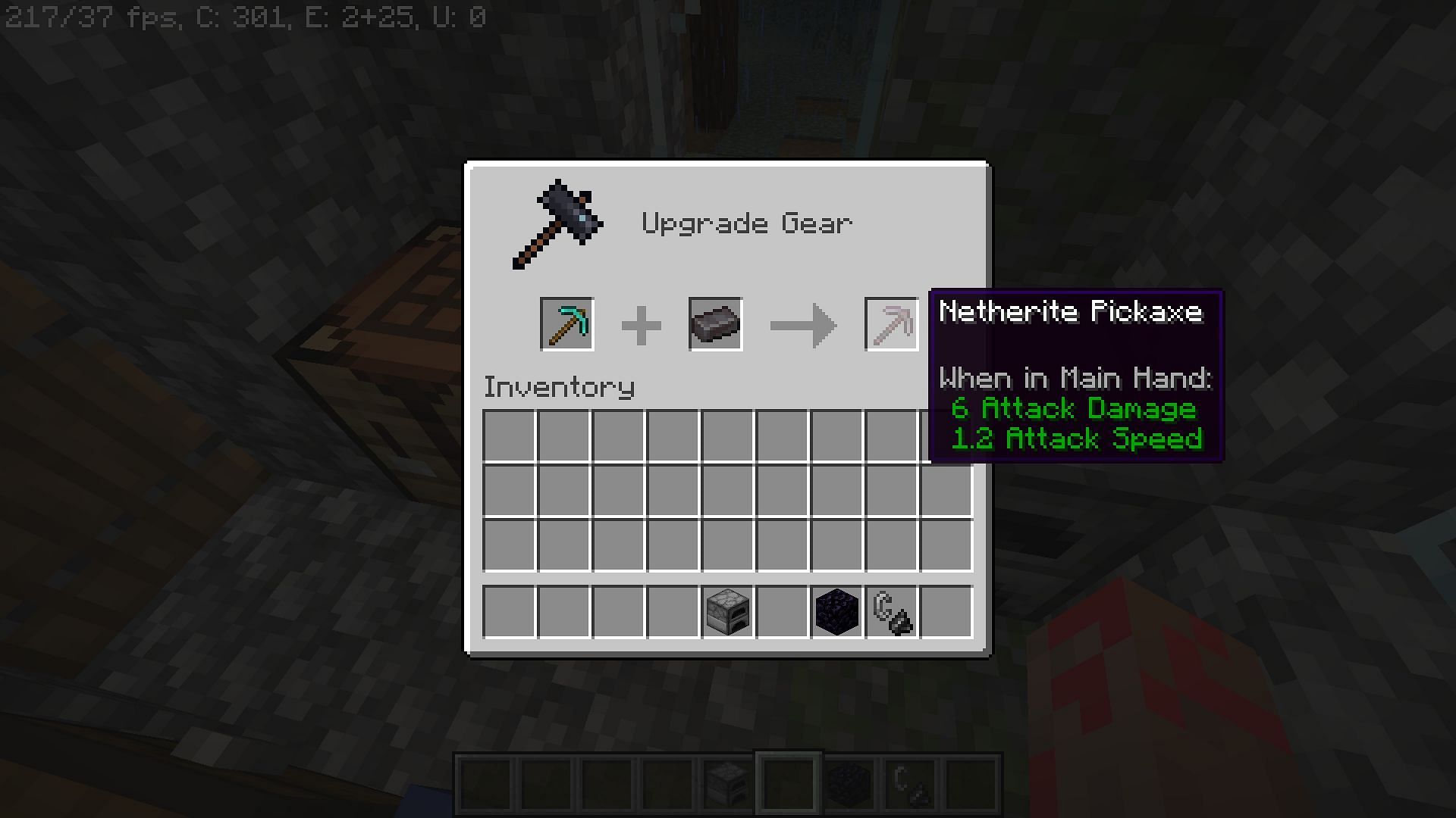 Smithing table to convert diamond gear (Image via Minecraft)