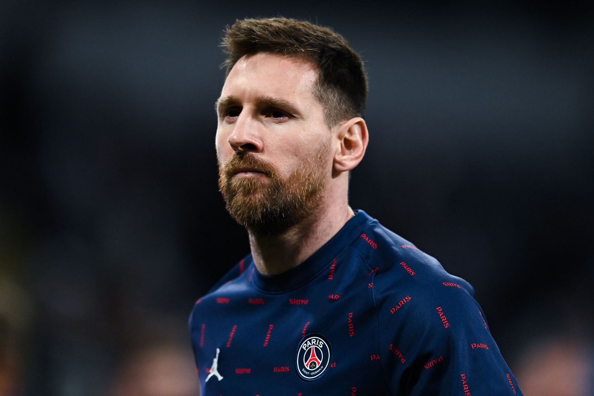 Lionel Messi has no intentions of leaving the Parc des Princes this summer.