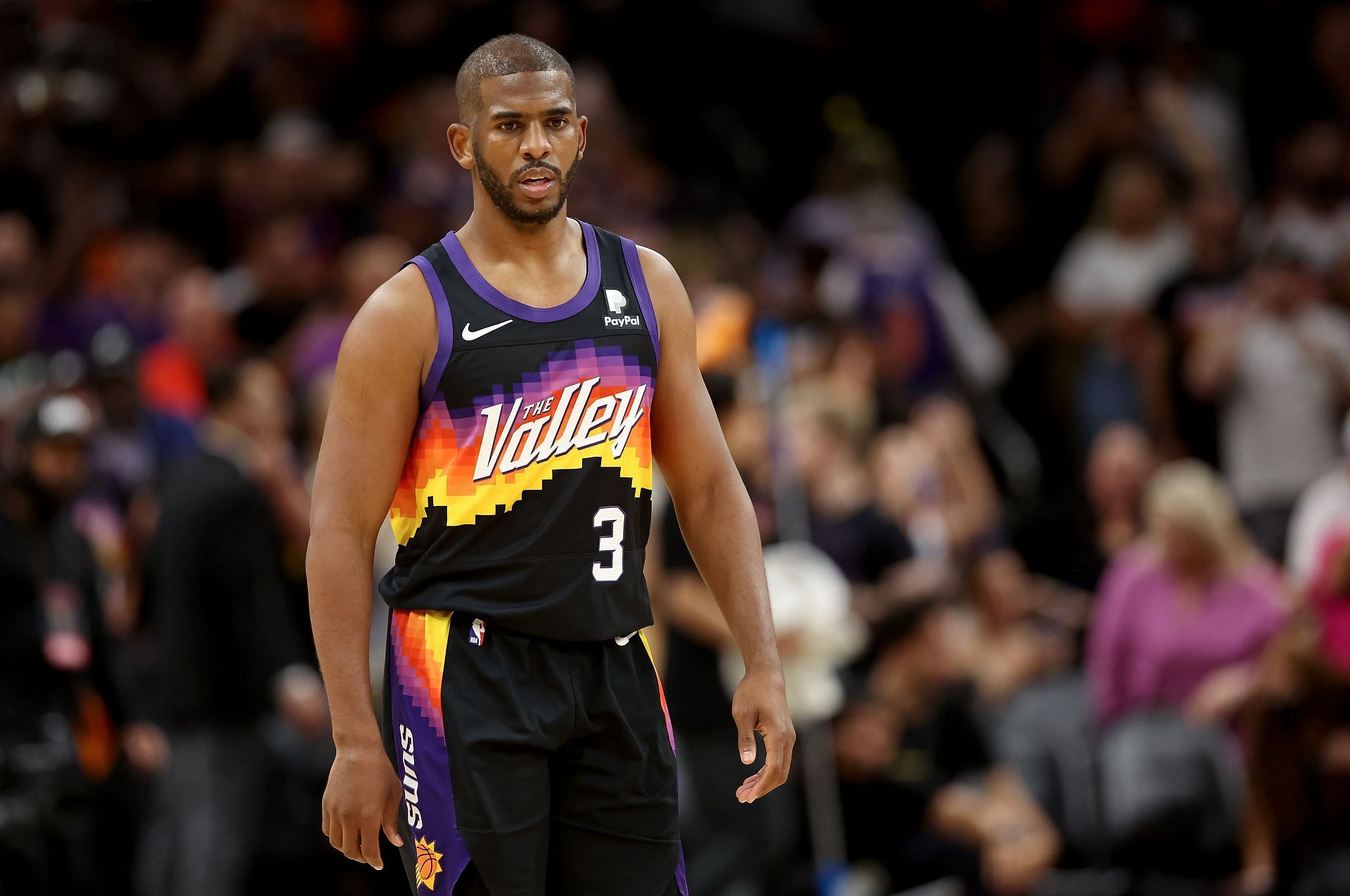 Chris Paul lead his team with 30 points in Game 1
