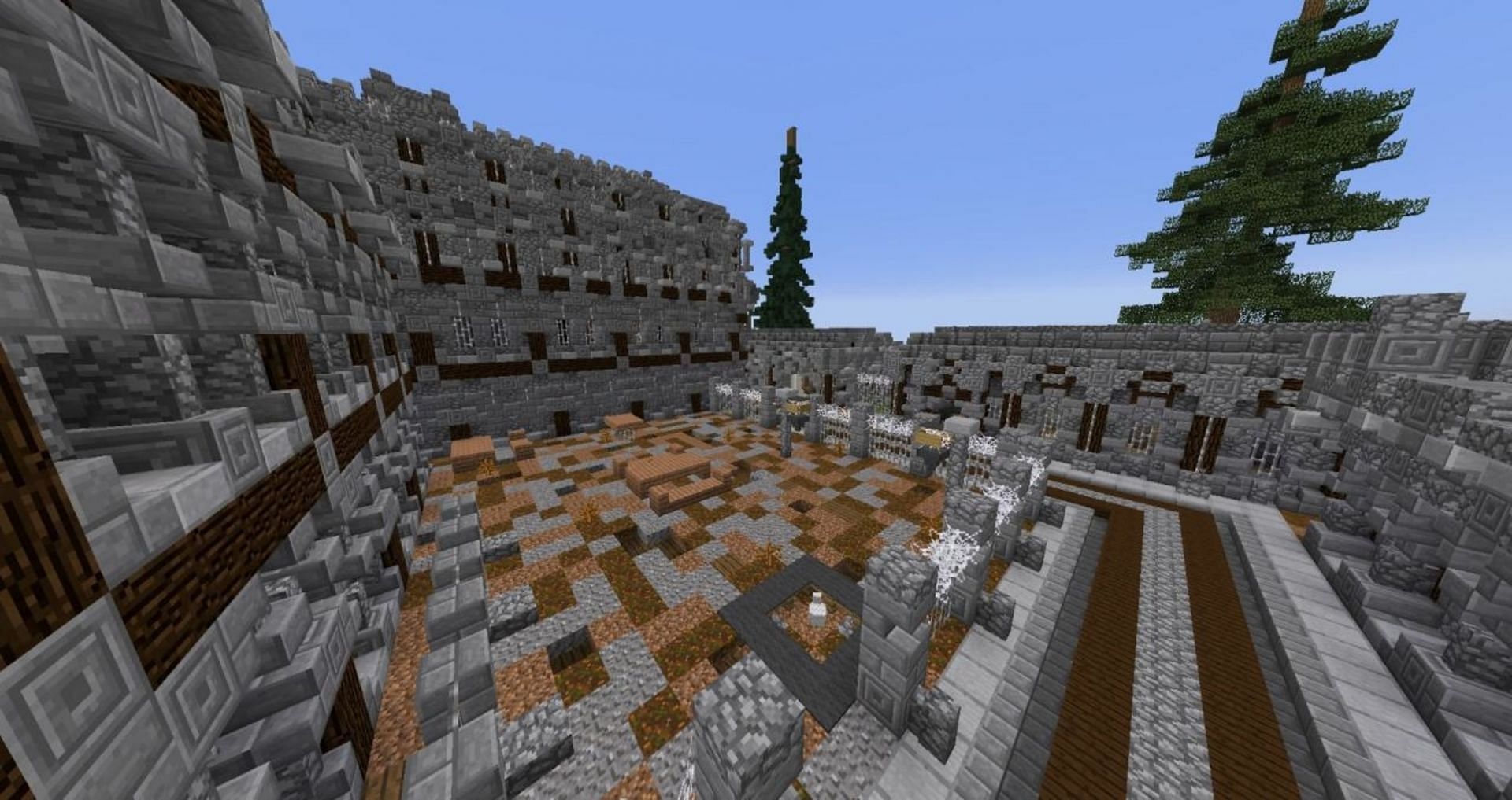The prison yard in Cops and Robbers 4 (Image via Podcrash/PlanetMinecraft)