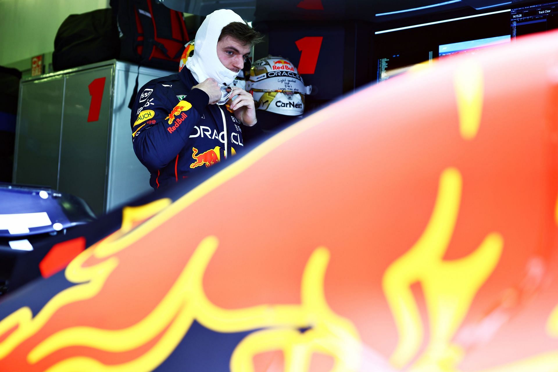 Max Verstappen in the Red Bull garage before the 2022 F1 Australian GP (Photo by Mark Thompson/Getty Images)