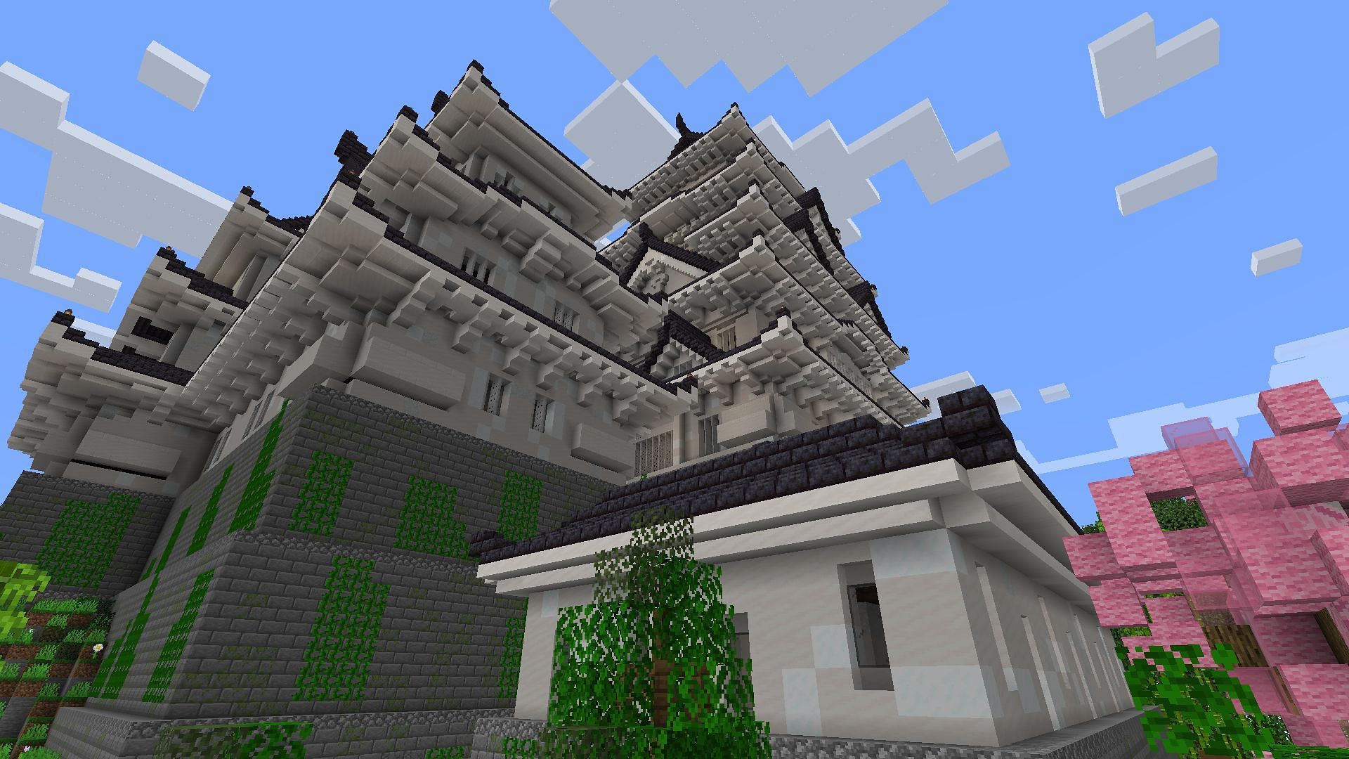 Château de Himeji vu d'en bas (Image via Minecraft)
