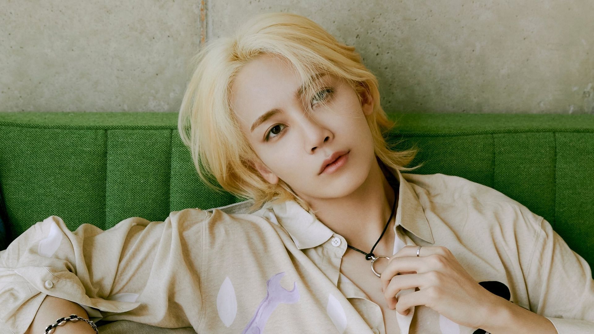 Jeonghan's Iconic Short Blonde Hair: A Look Back at His Best Hairstyles - wide 6
