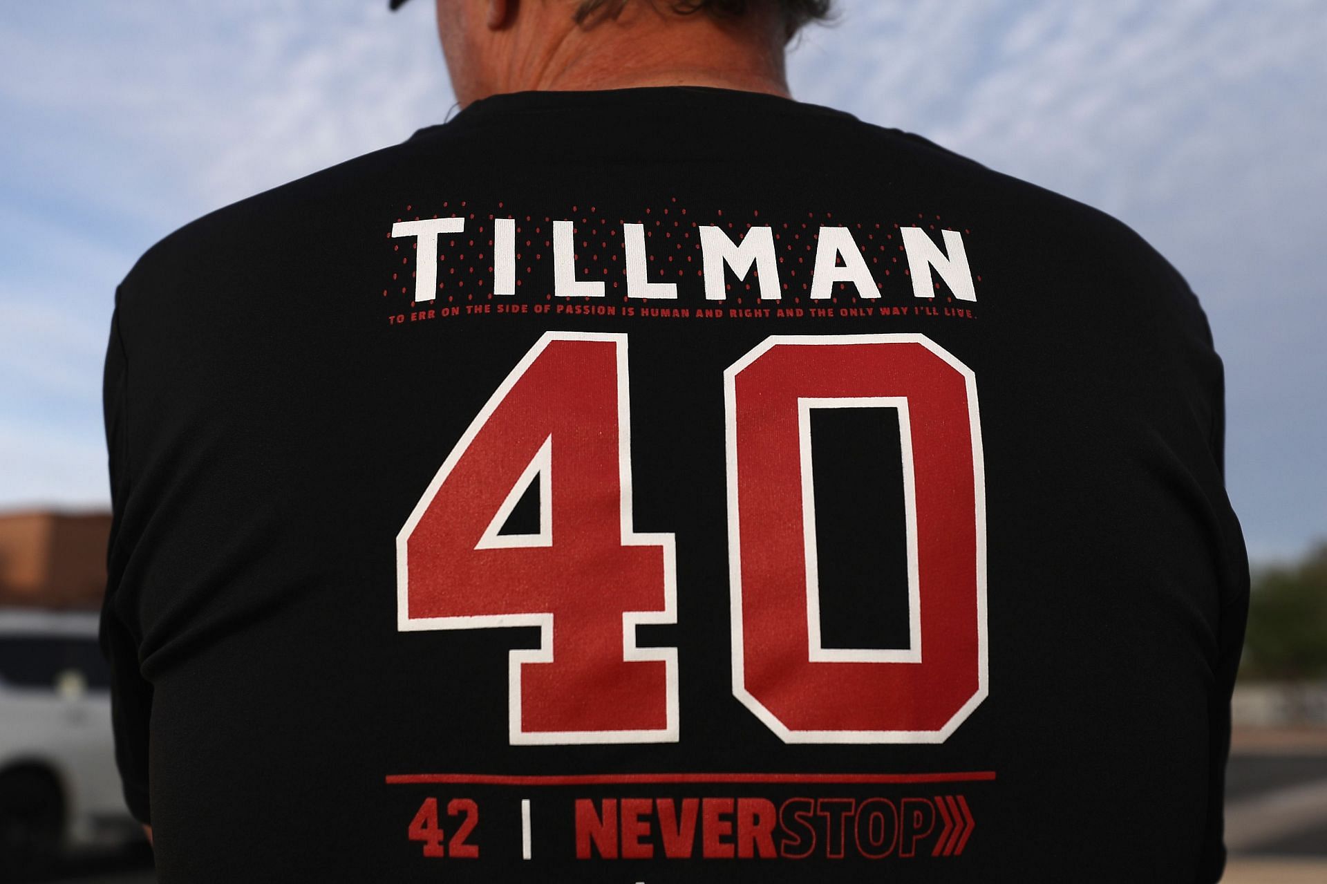 Bleacher Report on X: Pat Tillman left the Arizona Cardinals to