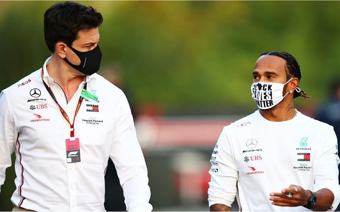 "Toto is trying to lift him up" - Lewis Hamilton 'had a big role to play in that poor result', says former Mercedes driver