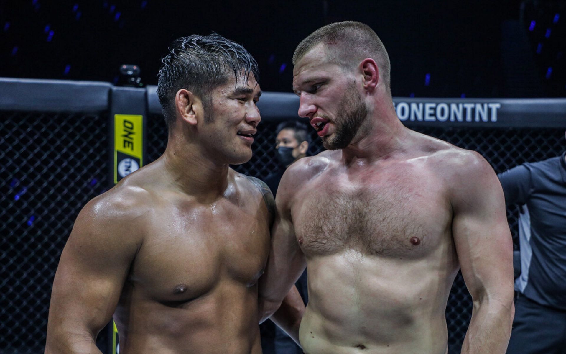 Reinier de Ridder (R) and Aung La N Sang (L) were able to revisit their rivalry in a sparring session at Sanford MMA. | [Photo: ONE Championship]