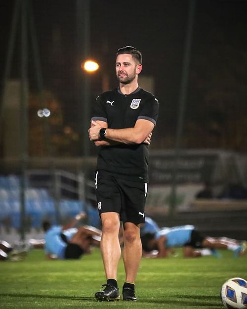 Mumbai City FC's head coach Des Buckingham during a training session. (Image Courtesy: Mumbai City FC Instagram)