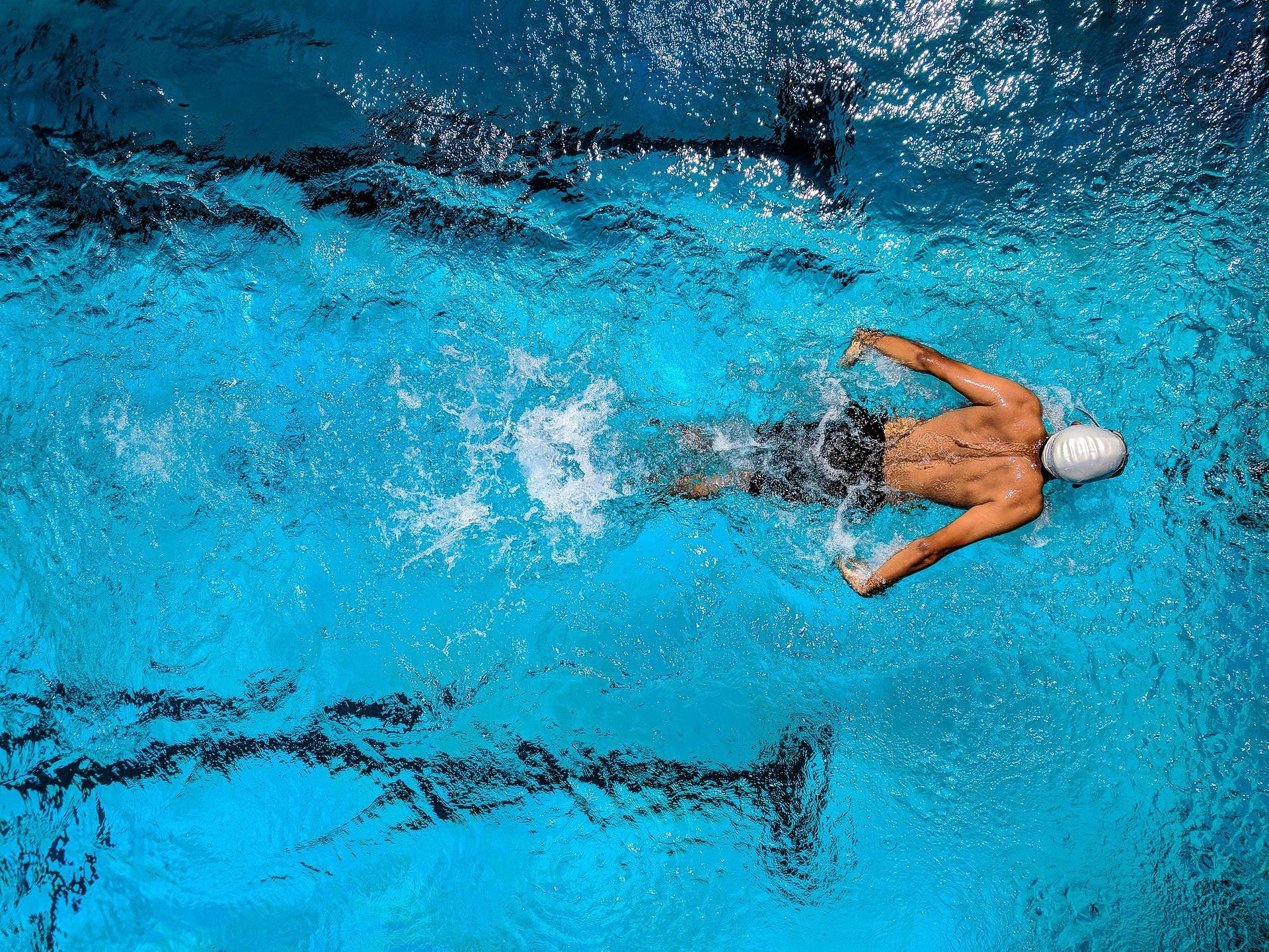 Swimming is a great full body workout that controls blood pressure.(Photo by Guduru Ajay bhargav via pexels)