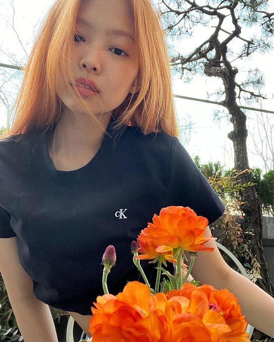 BLACKPINK's Jennie flaunts new hair color, fans suspect a comeback soon