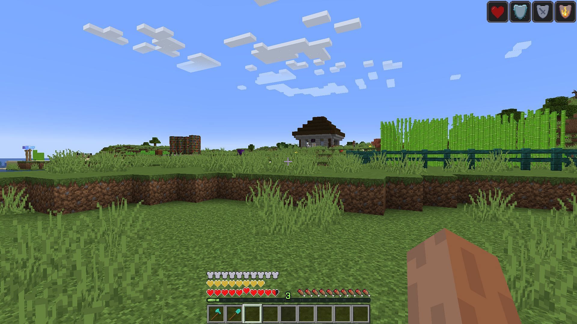 A player healing with an enchanted golden apple (Image via Minecraft)