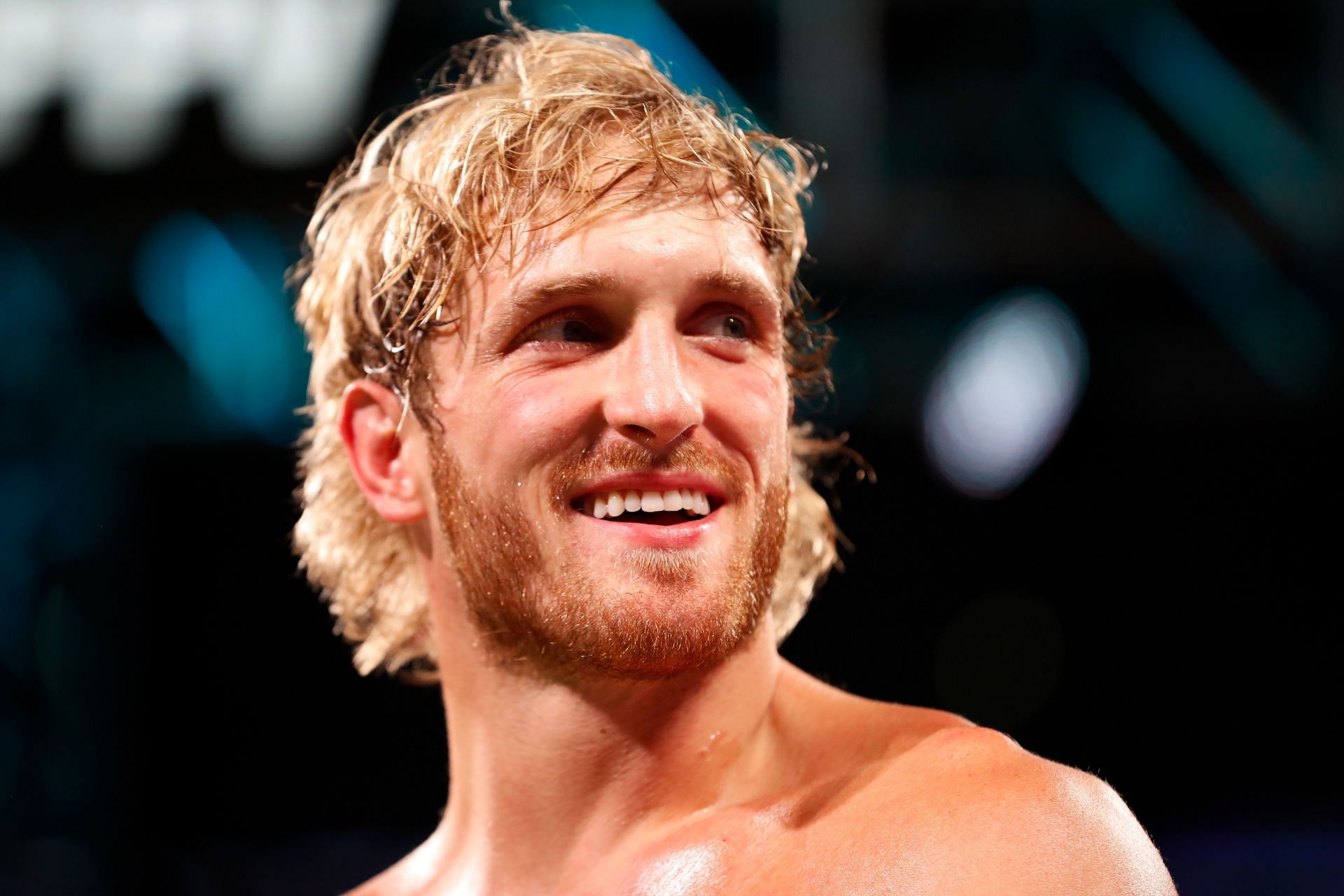 Logan Paul holds a professional boxing record of 0-1