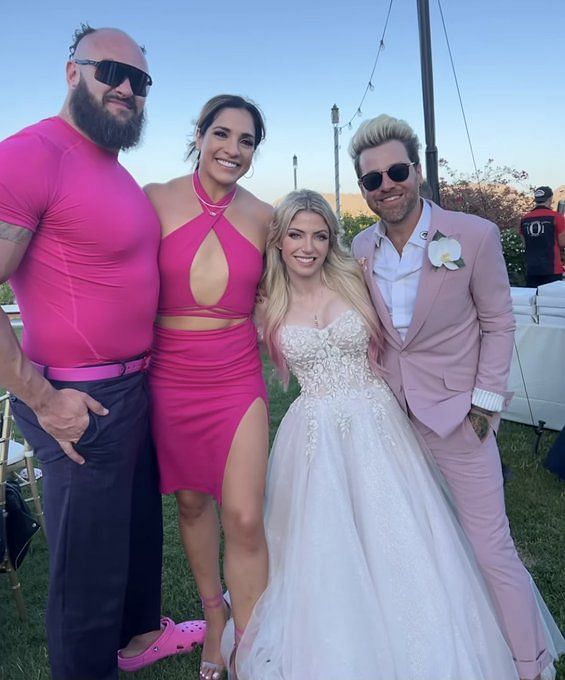 Ryan Cabrera and Alexa Bliss Are Married! Inside Their 'Non-Traditional'  Rockstar-Themed Wedding : r/SquaredCircle