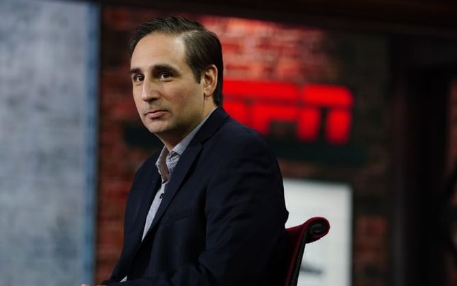 “I just think it’s time, I think everything’s on the table” - Zach Lowe says he’ll be surprised if 3-time All-Star stays with the Utah Jazz next season