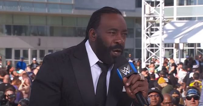 Ex-WWE star accuses Booker T of breaking his nose and not apologizing