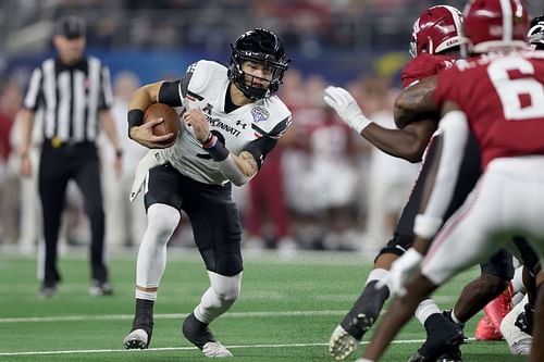 Playoff Semifinal at the Goodyear Cotton Bowl Classic - Cincinnati v Alabama