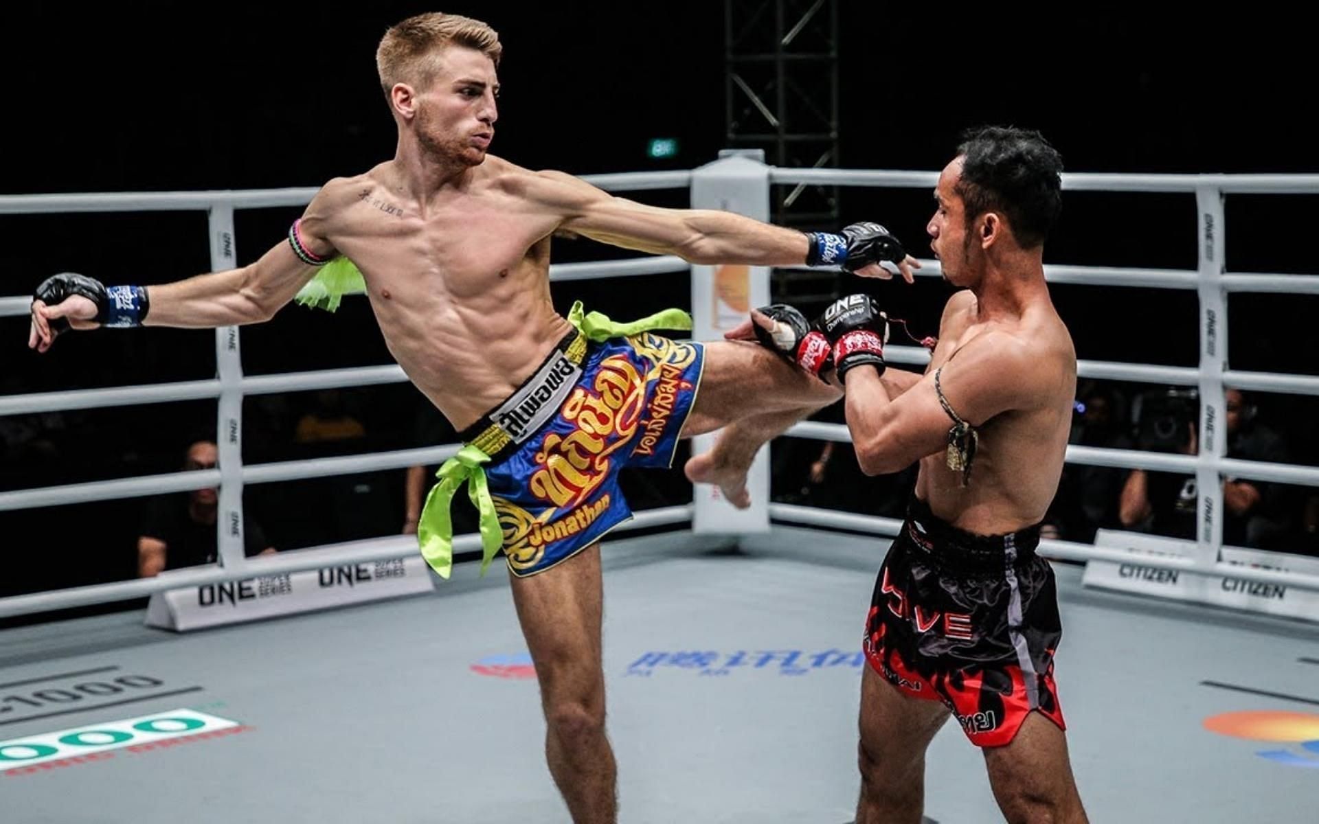 Jonathan Haggerty (left) and Sam-A Giayanghadao (right) put on a classic back in 2019. (Image courtesy of ONE Championship)