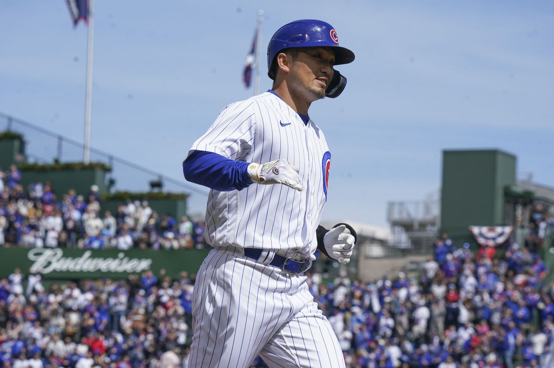 Seiya Suzuki is already getting used to rounding the bases