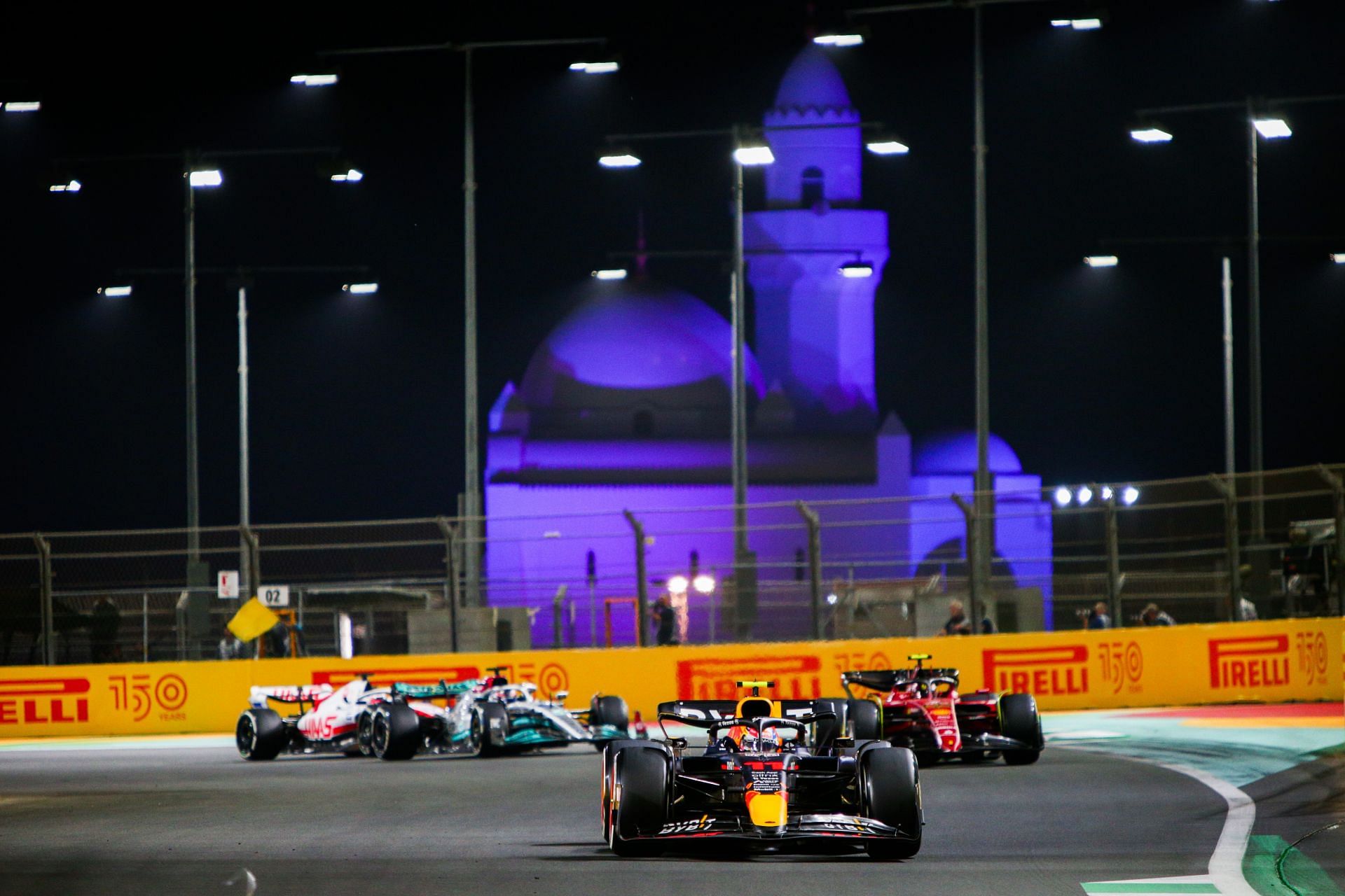 Sergio Perez (foreground) in action during the 2022 F1 Saudi Arabian GP (Photo by Peter Fox/Getty Images)