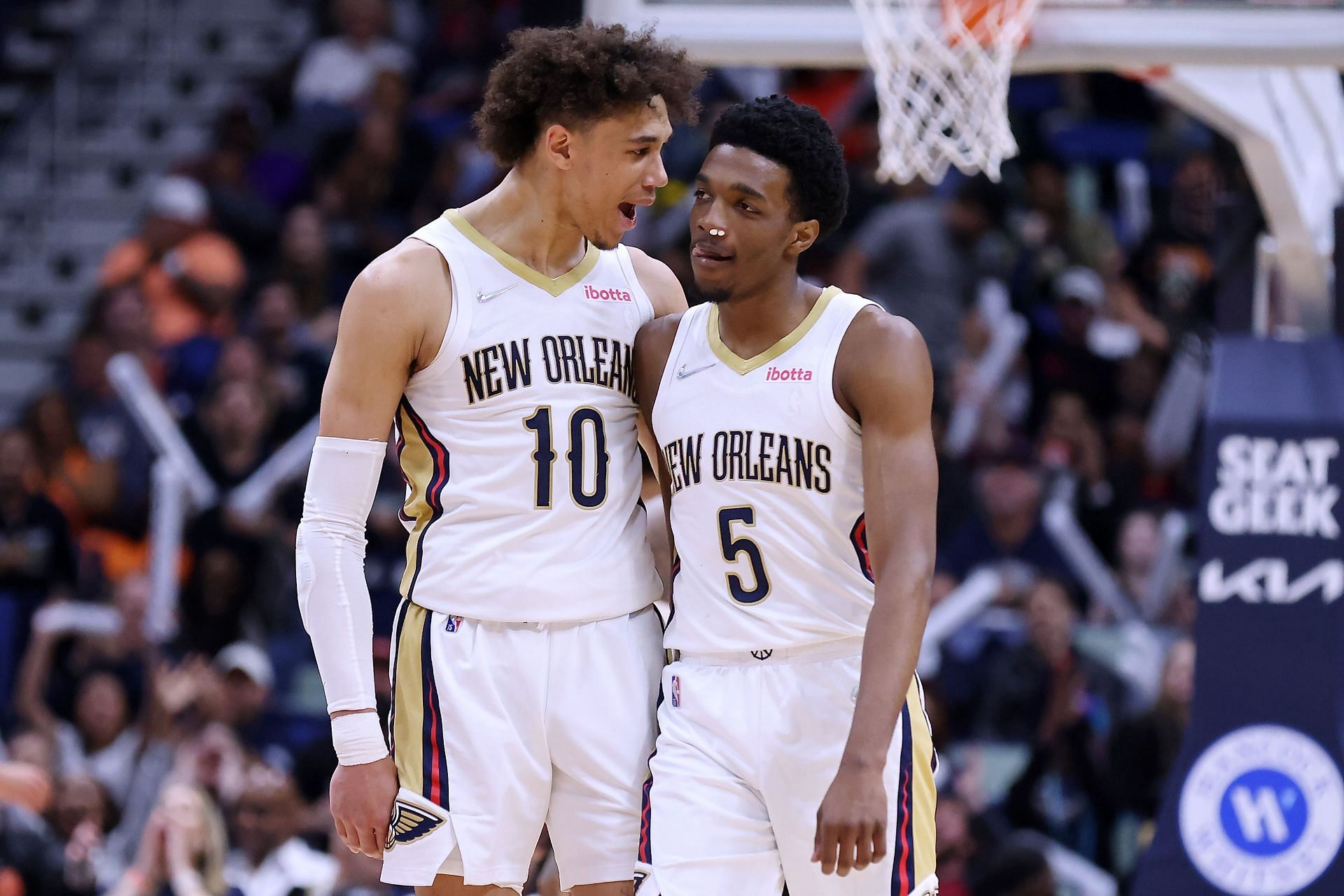 New Orleans Pelicans guard Herbert Jones and big man Jaxson Hayes.