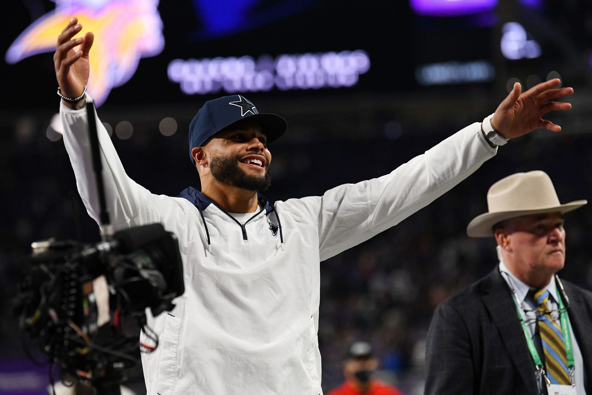 Dak Prescott has Jerry Jones in contract checkmate — and Jerry knows it