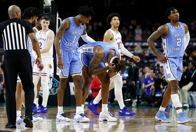 Armando Bacot imitates Michael Jordan in UNC return