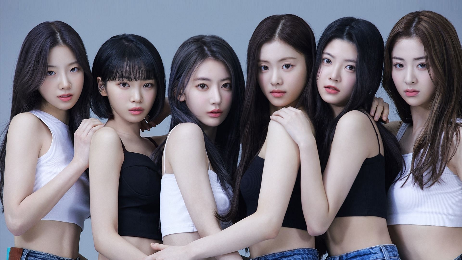 Upcoming K-pop girl group, LE SSERAFIM (Image via @le_sserafim/Twitter)