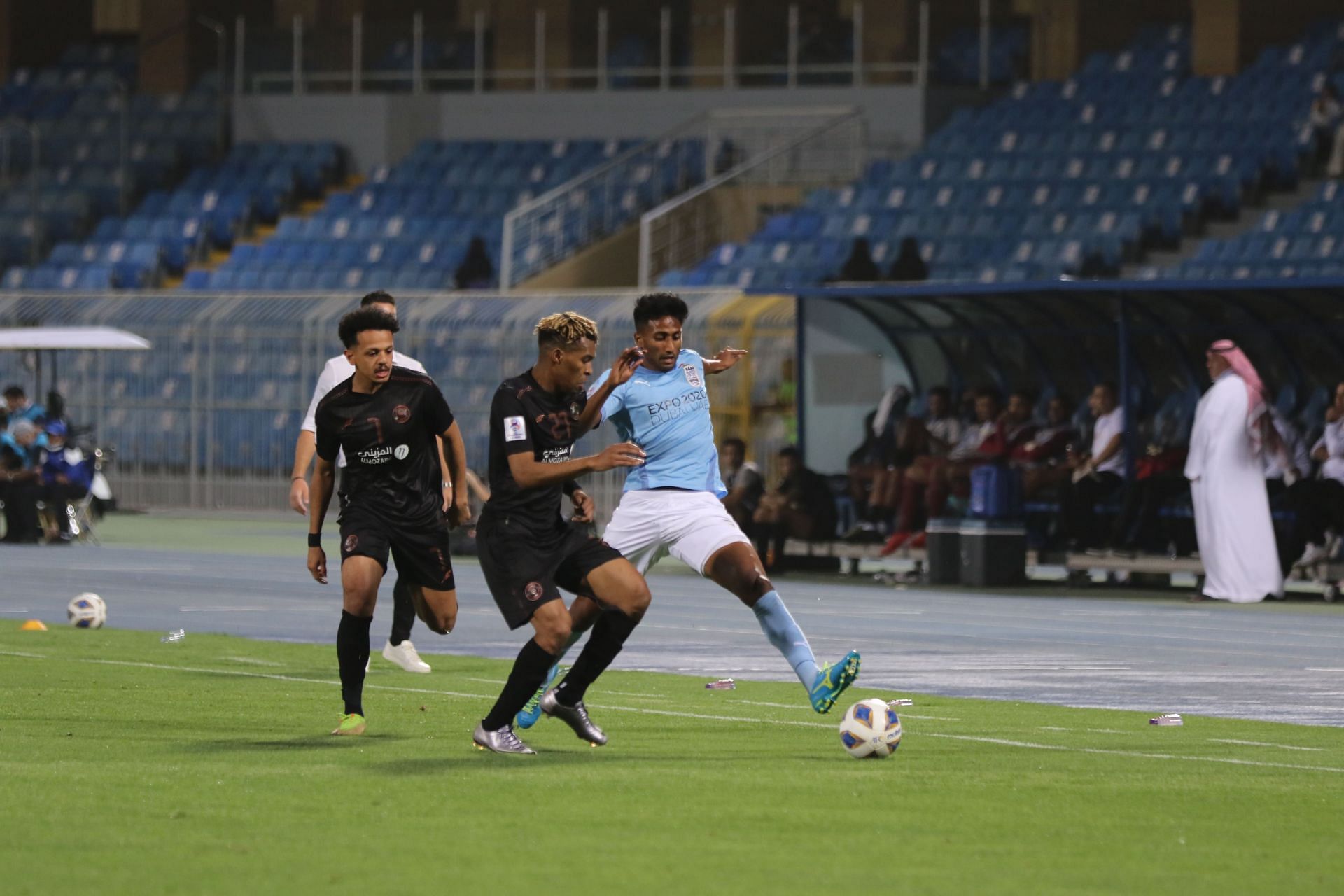 Mumbai City FC's Vignesh Dakshinamurthy trying to get past an opposition defender. (Image Courtesy: Mumbai City FC)