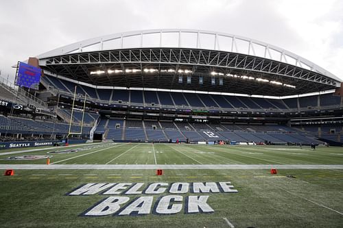 Tennessee Titans v Seattle Seahawks