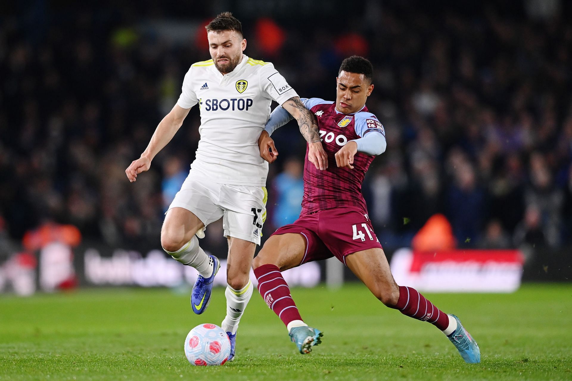 Leeds United v Aston Villa - Premier League