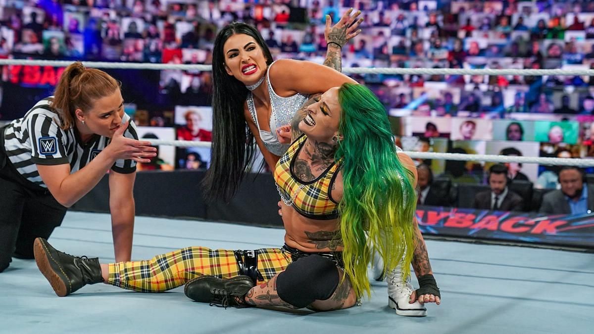 Jessie McKay in a tag team match with Cassie Lee against Ruby Riott &amp; Liv Morgan at Payback 2020.