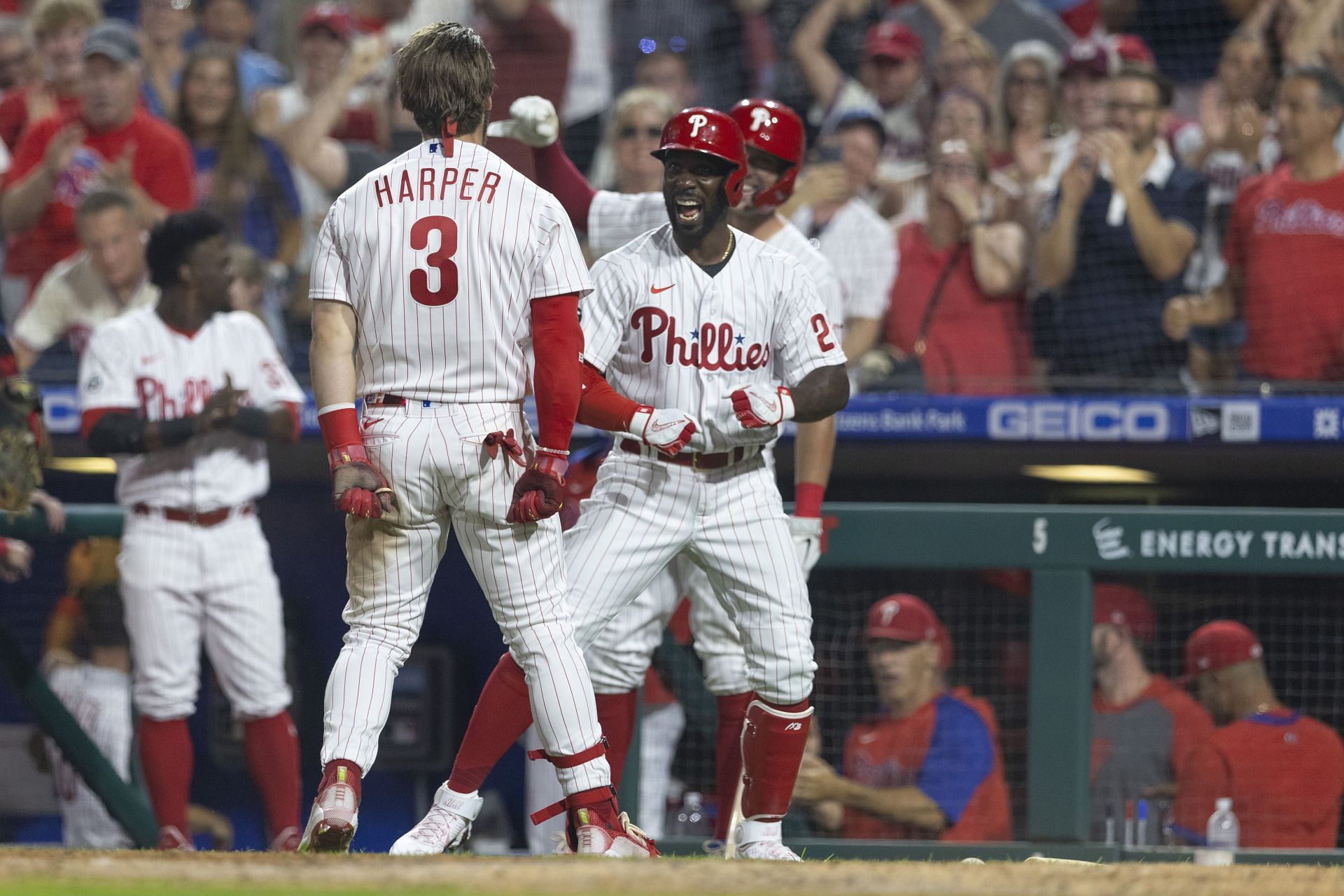 Philadelphia Phillies Fan Doubted His Team The Entire Game, In Splits ...