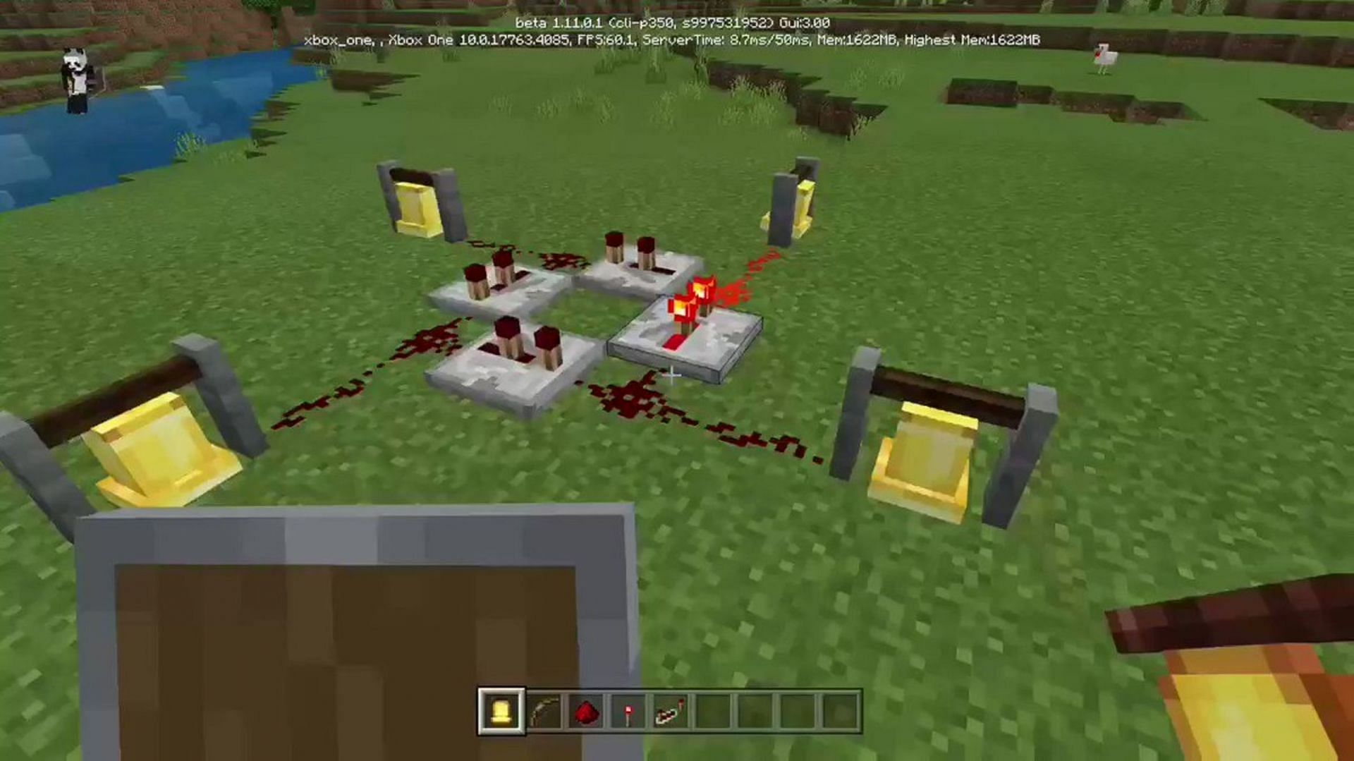 A bell-ringing apparatus created by a player (Image via @beta_mcpe1/Twitter)