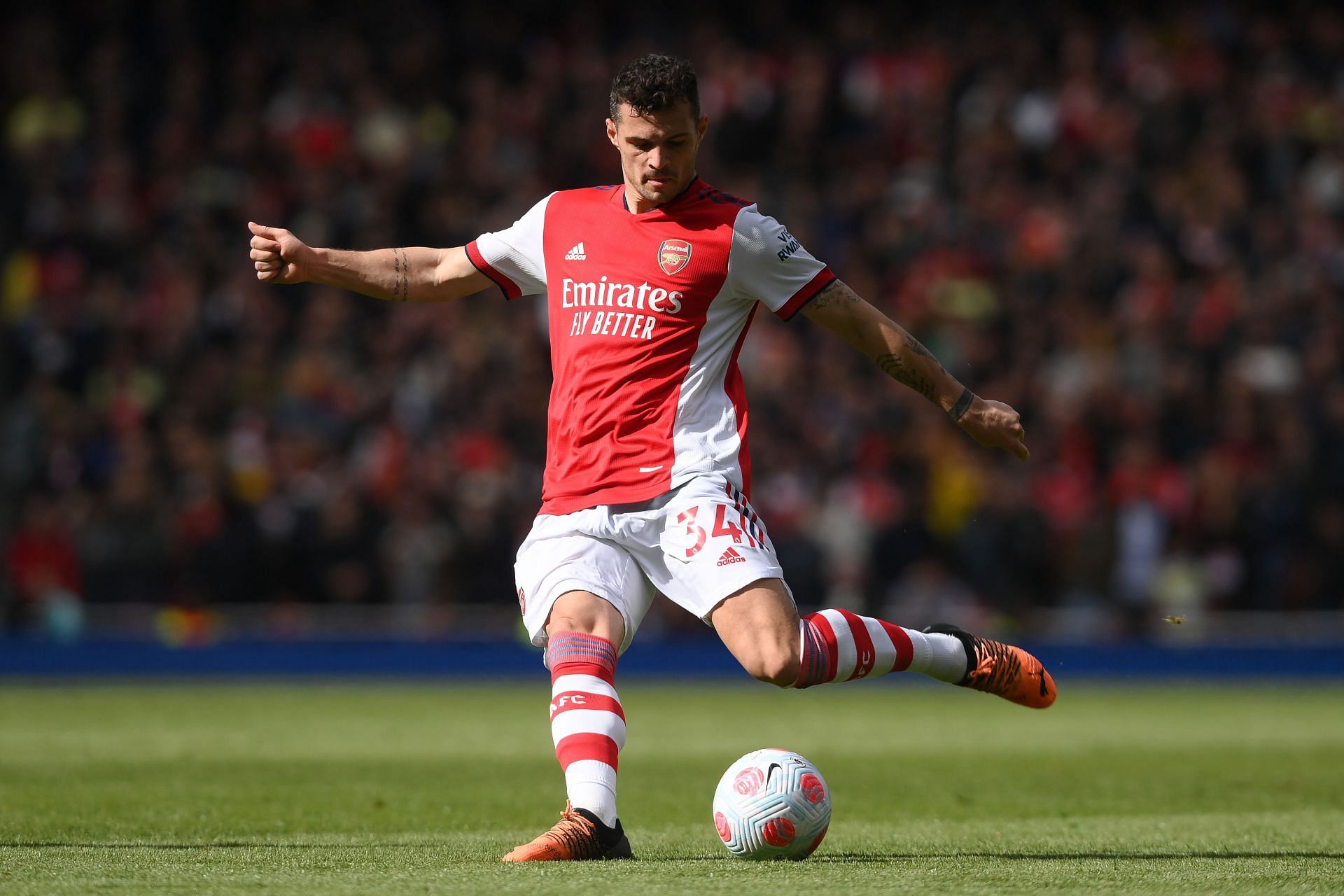 Granit Xhaka dalam kondisi bagus melawan Manchester United pada hari Sabtu.