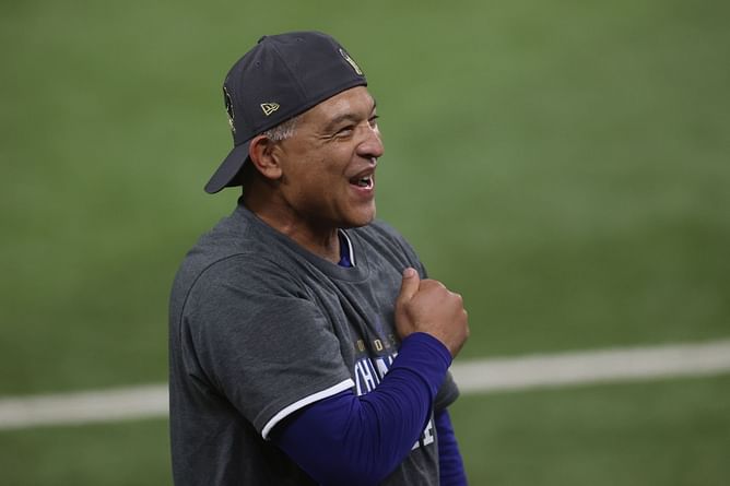 "I don’t do social media" - LA Dodgers skipper confirms he remains unfazed by backlash over pulling Clayton Kershaw out in the 7th despite a perfect game