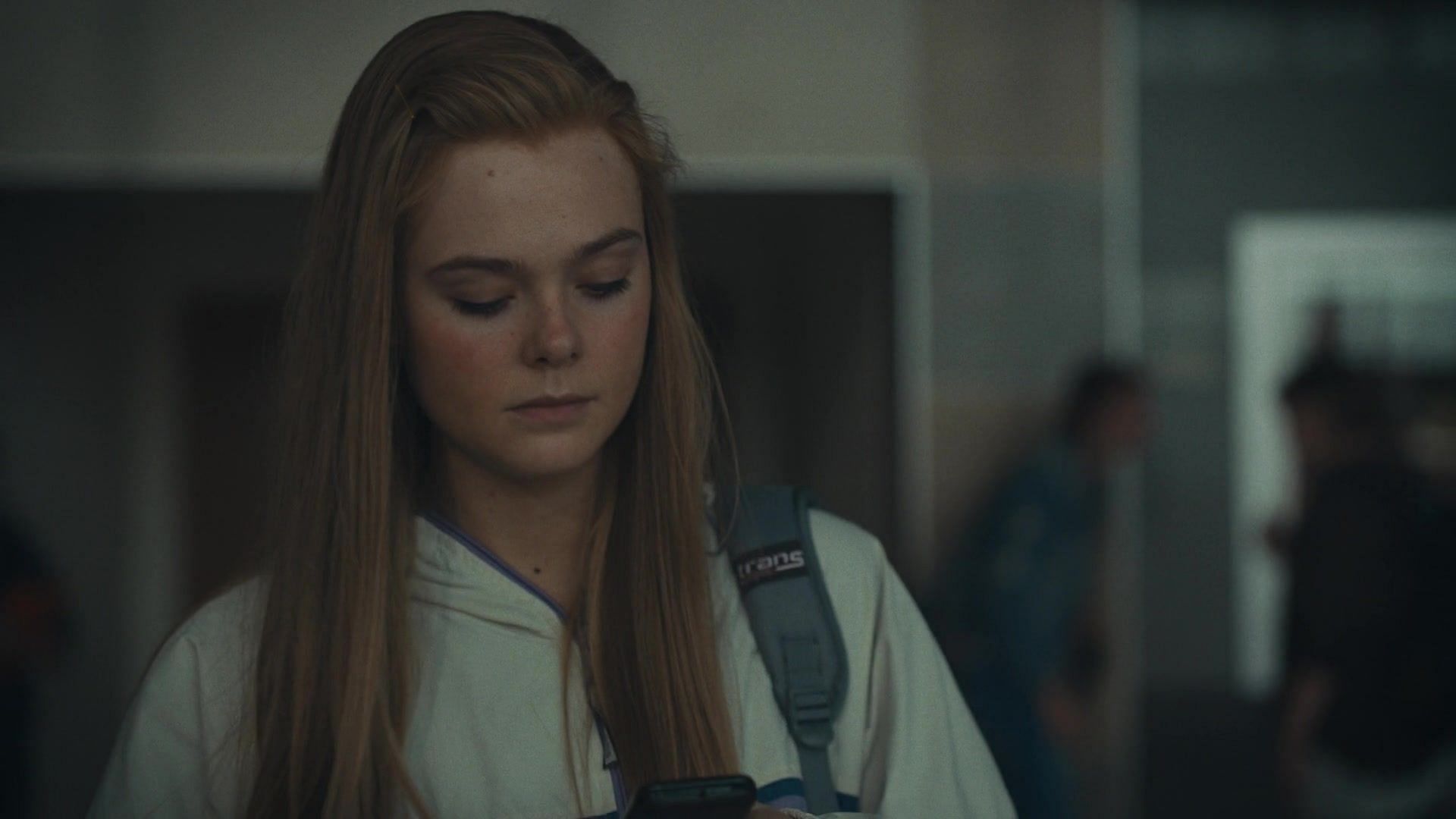 Elle Fanning in The Girl from Plainville (Image via Hulu)