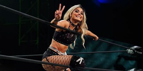 Tay Conti is currently signed to AEW!