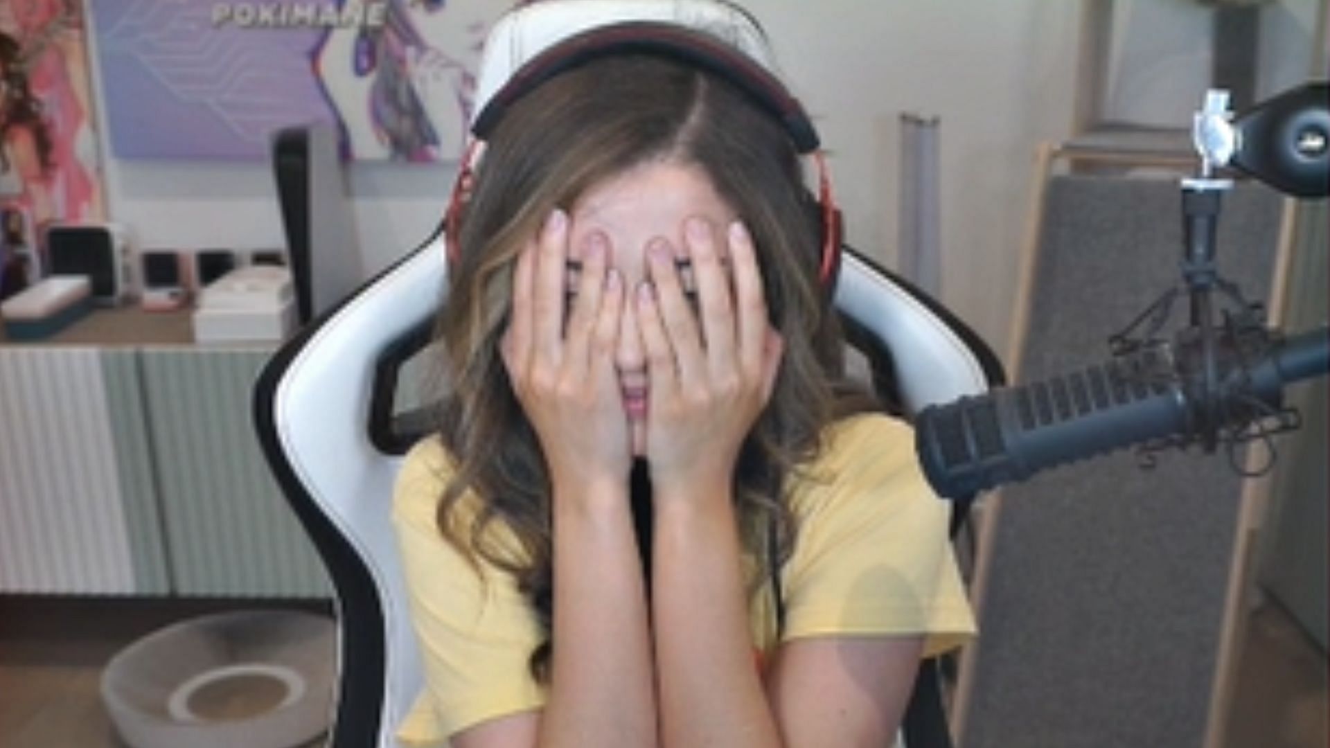Twitch has yet to hold Pokimane accountable for her actions (image via pokimanelol/Twitch)