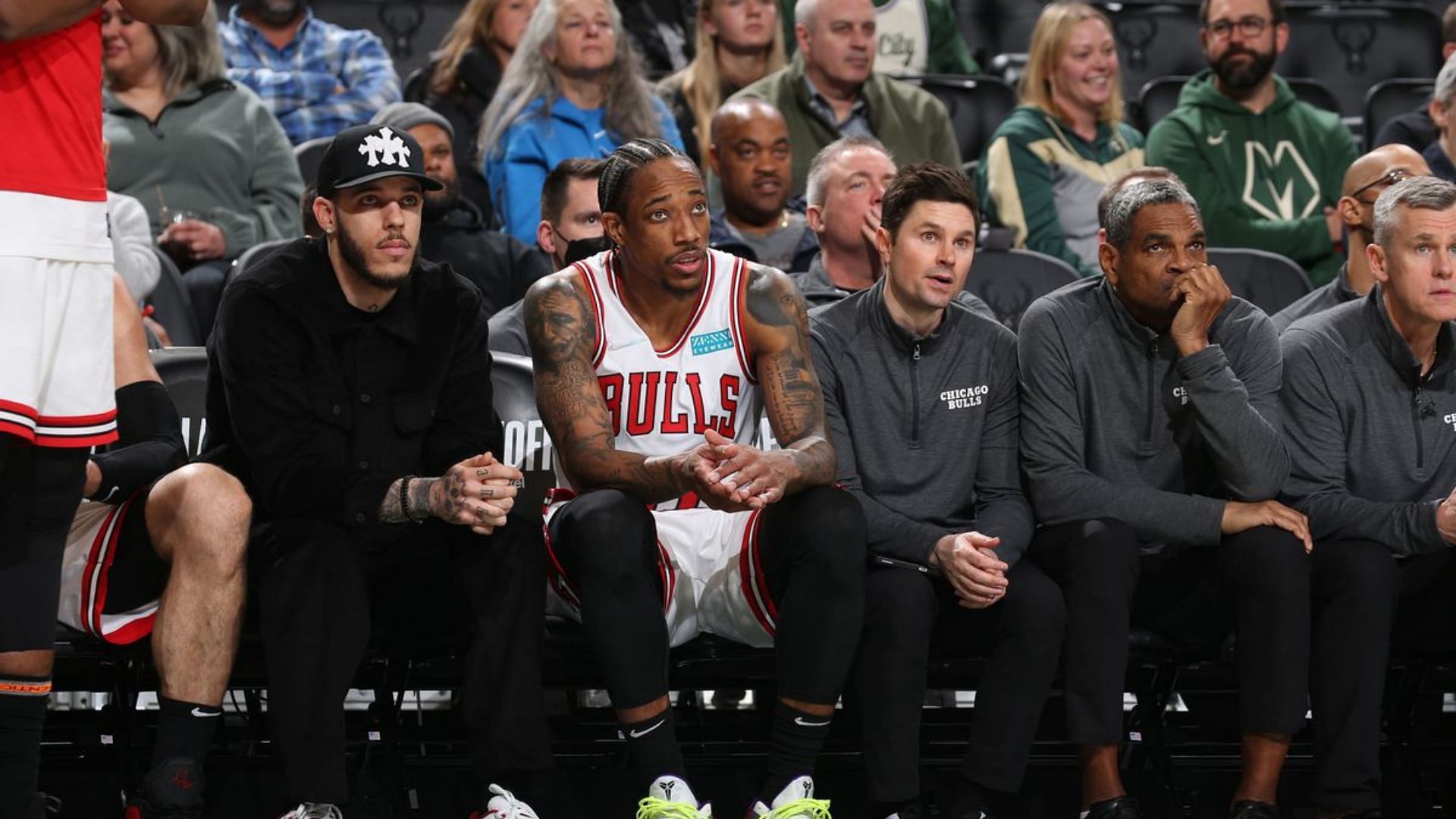 DeMar DeRozan and Lonzo Ball look on from the Chicago Bulls bench