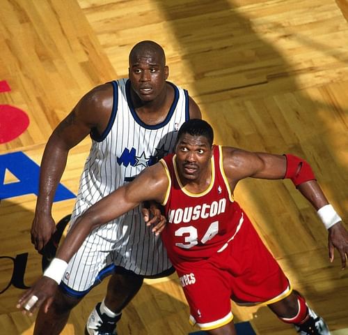 Hakeem Olajuwon outplayed the young Shaquille O'Neal in the 1995 NBA Finals. [Photo: Essentially Sports]