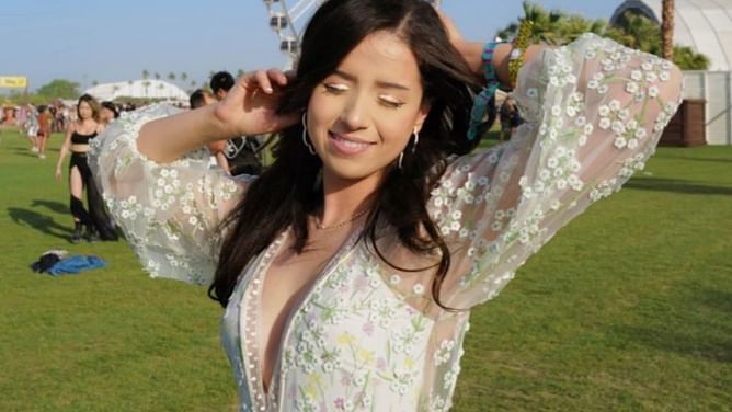 I could have looked at you all night:" Karl Jacobs, QuarterJade, and more react to Pokimane's classy Coachella outfit