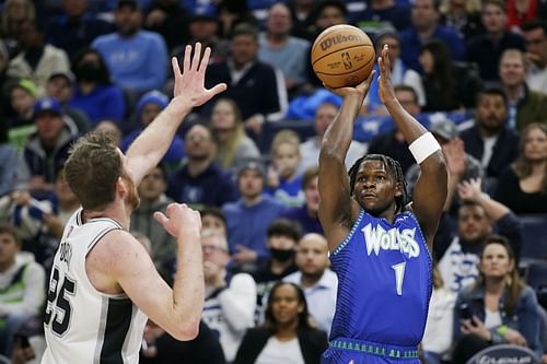 Anthony Edwards in action against the San Antonio Spurs