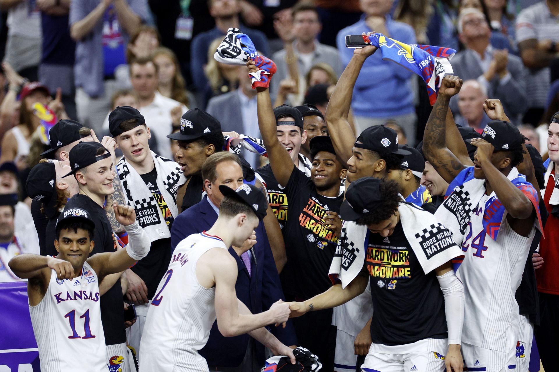 Watch Caleb Love misses game-tying 3 for North Carolina as Kansas Jayhawks win NCAA championship