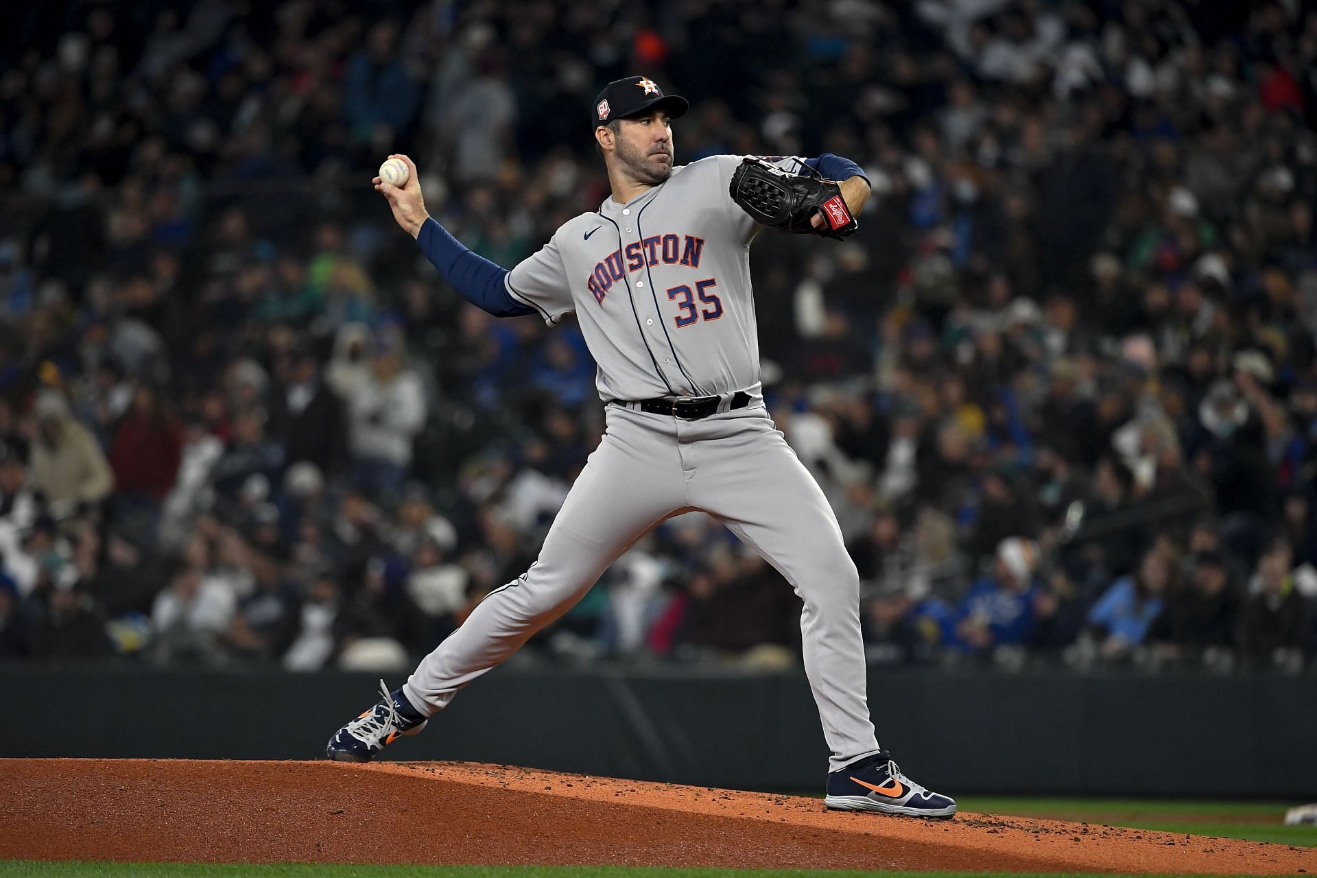 Justin Verlander pitched eight perfect innings against Seattle Mariners