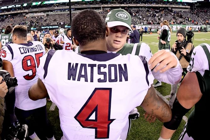 3 NFL QBs who could lose their starting job in 2022