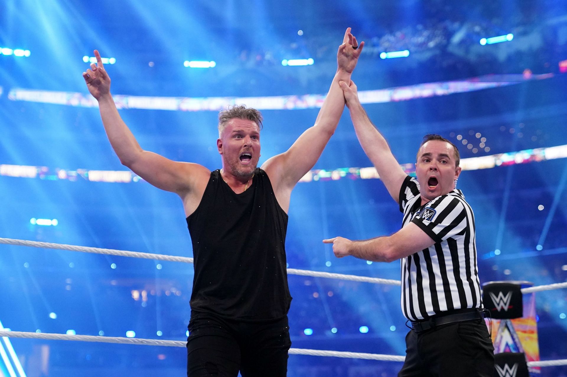The SmackDown commentator stole the show at WrestleMania 38