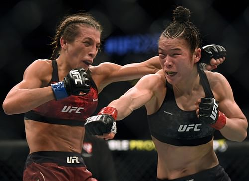 UFC 248 Adesanya v Romero, Joanna Jedrzejczyk (left), Zhang Weili (right)