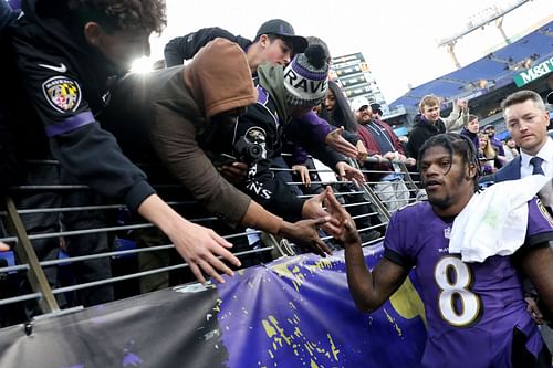 Lamar Jackson made an open plea for the Baltimore Ravens to sign DK Metcalf