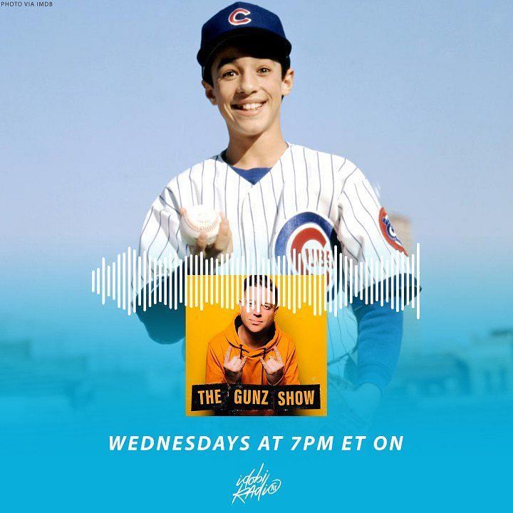 Henry Rowengartner' throws out first pitch, sings seventh inning stretch - Chicago Sun-Times