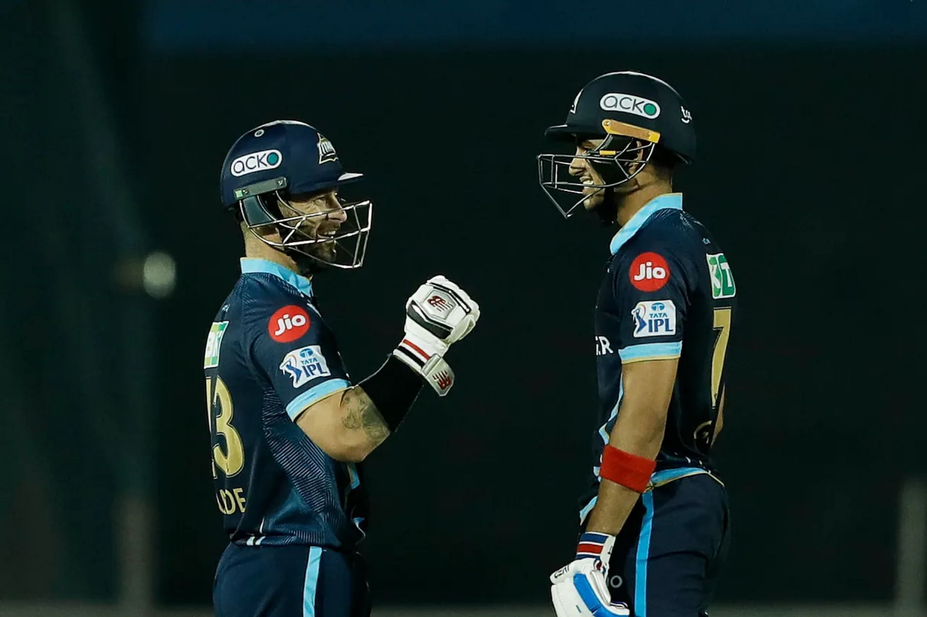 Matthew Wade (left) has a chat with Shubman Gill. Pic: IPLT20.COM